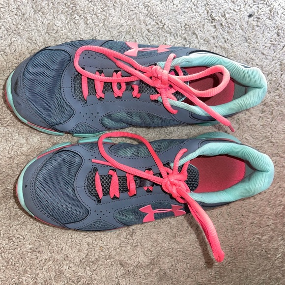 Under armour sneakers - Picture 1 of 9